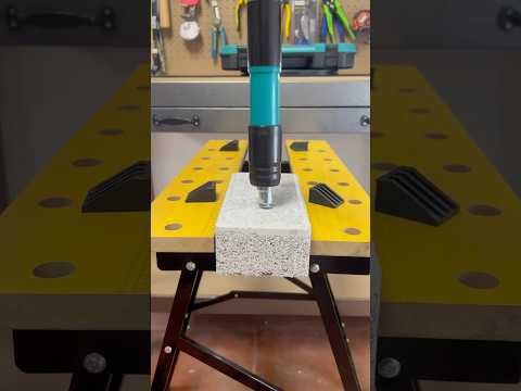 PISTOLA REMACHADORA DE CLAVOS